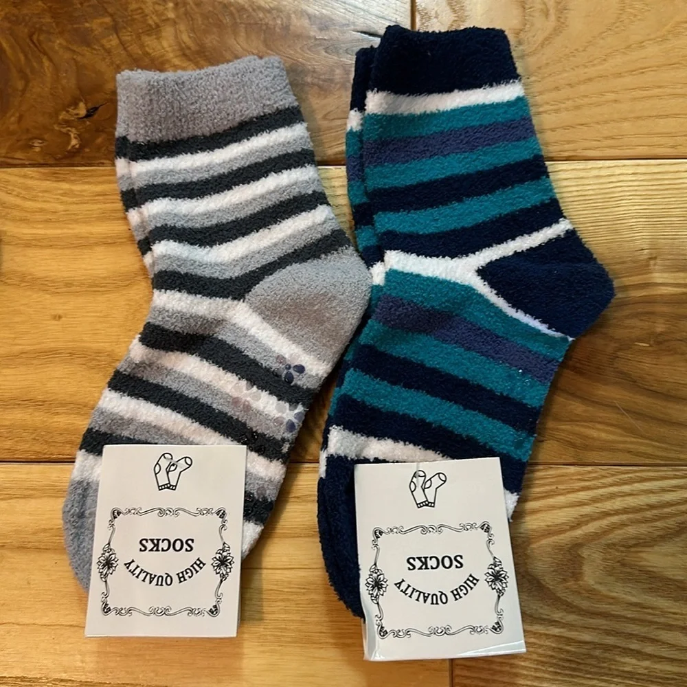 Kids Fuzzy Gripper Socks, Lot of Four Pair, Kids Sz 8-12 Yrs